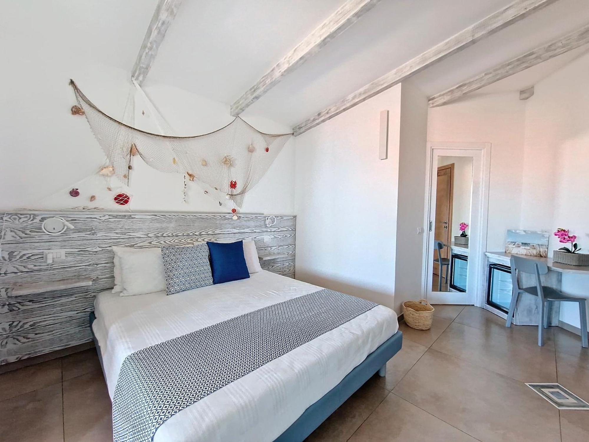 L'Onda Marina Hotell Castelsardo Eksteriør bilde
